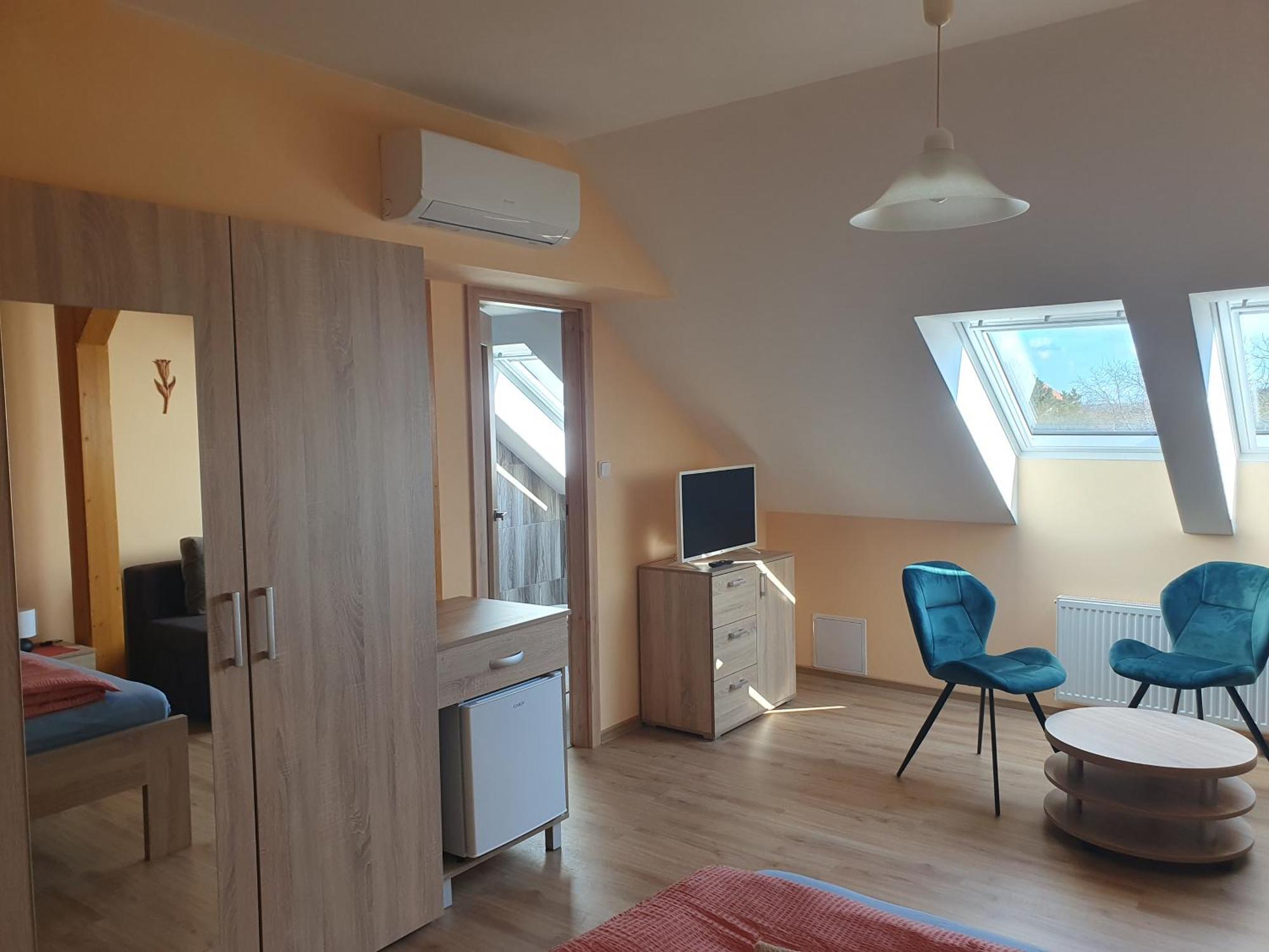Pension Zeleny Strom Mikulov Exterior photo