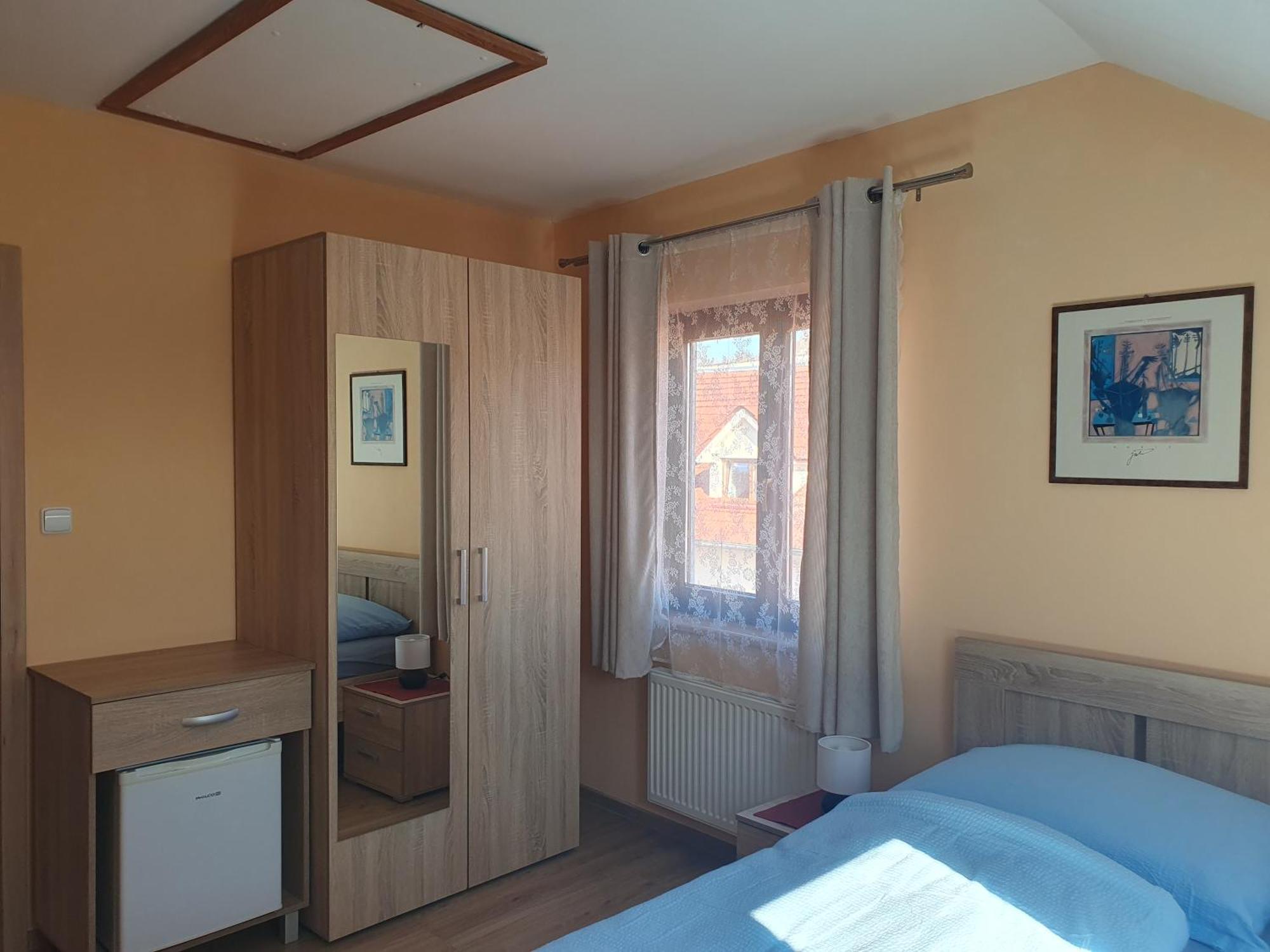 Pension Zeleny Strom Mikulov Exterior photo
